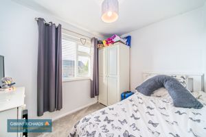 Bedroom- click for photo gallery